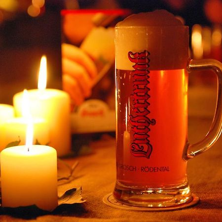 戈洛斯彻布朗酒店&旅社 Rödental 外观 照片